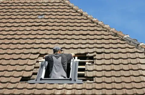 Pose de velux - Roche-Saint-Secret-Béconne